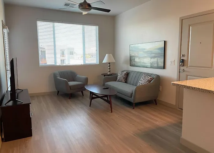 Gia New Modern 1 Bedroom With Swimming Pool & Gym At Grayson Place * Goodyear