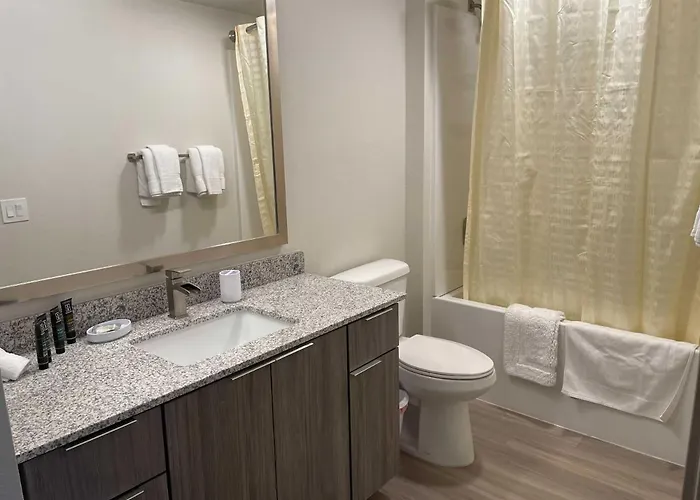 Gia New Modern 1 Bedroom With Swimming Pool & Gym At Grayson Place Apartament